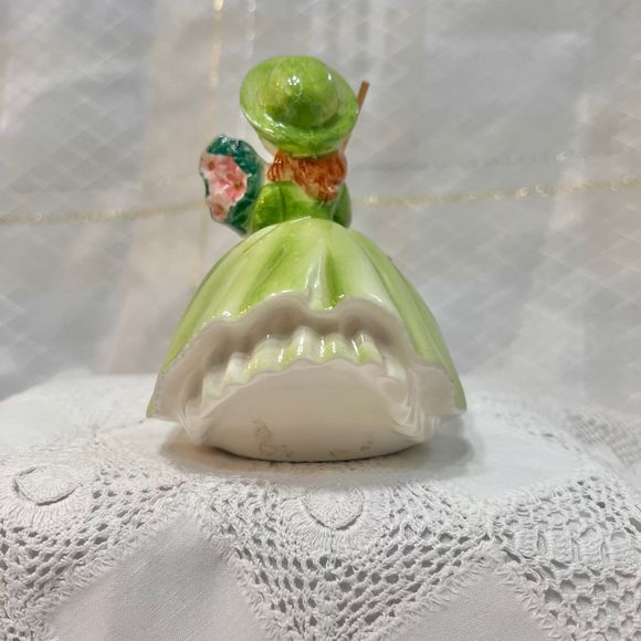 Vintage Porcelain Figurine, English Irish Ceramic Girl Doll Figurine - Picture 8 of 10